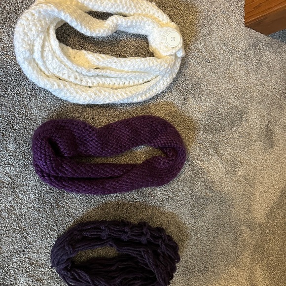 Scarves - Picture 1 of 1